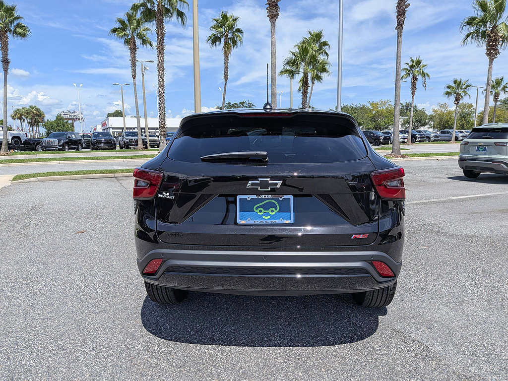 Certified 2026 Chevrolet Trax RS w/ Driver Confidence Package FWD image 4