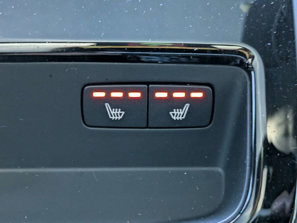 Used 2024 Volvo V60 T8 Polestar image 17