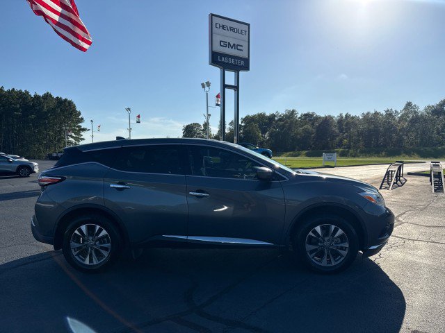Used 2017 Nissan Murano S w/ Navigation Package FWD image 2