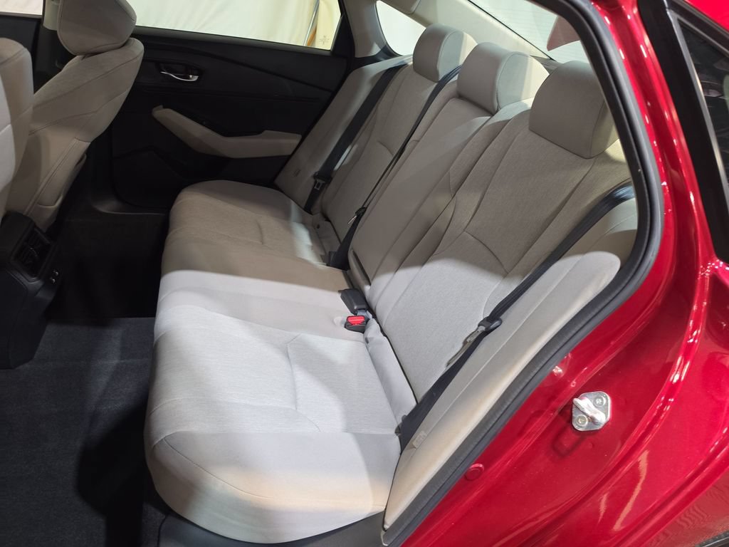 Used 2025 Honda Accord SE image 24