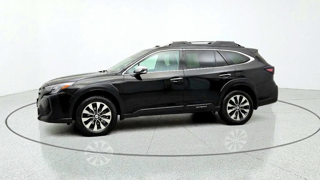 Used 2024 Subaru Outback Touring XT AWD/4WD image 8
