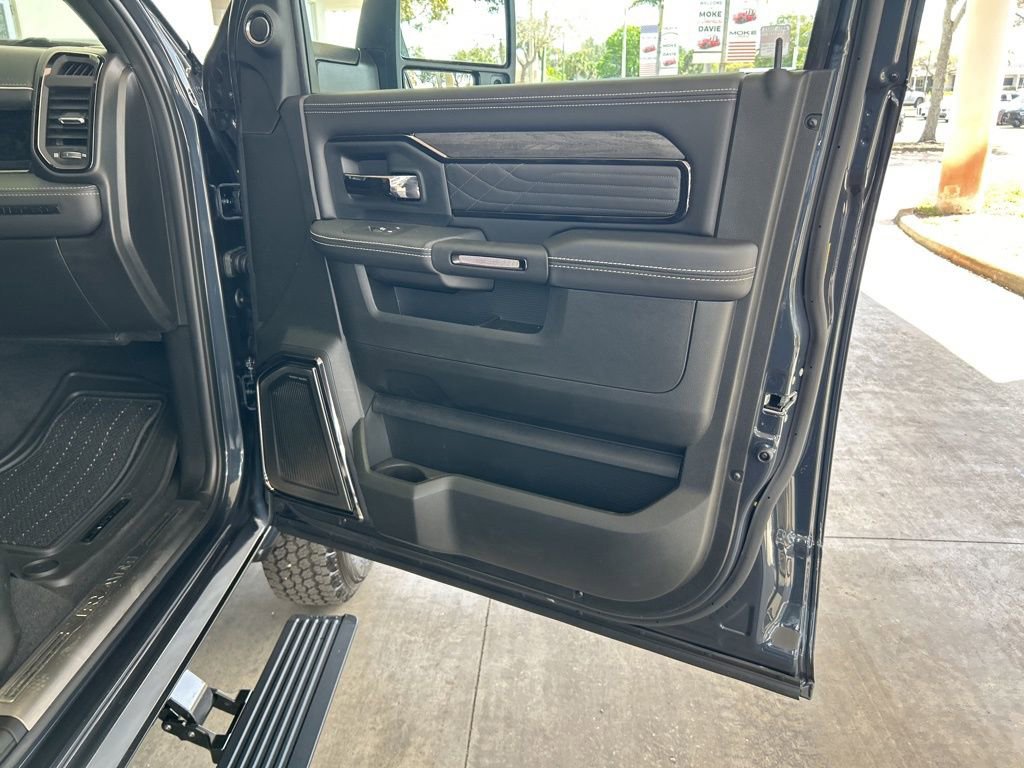 New 2026 RAM 3500 Limited image 32