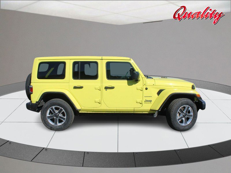 Used 2023 Jeep Wrangler Unlimited Sahara w/ Cold Weather Group image 2