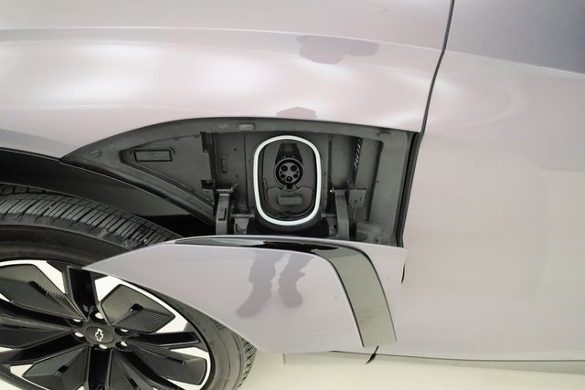 Used 2024 Chevrolet Blazer EV RS image 8