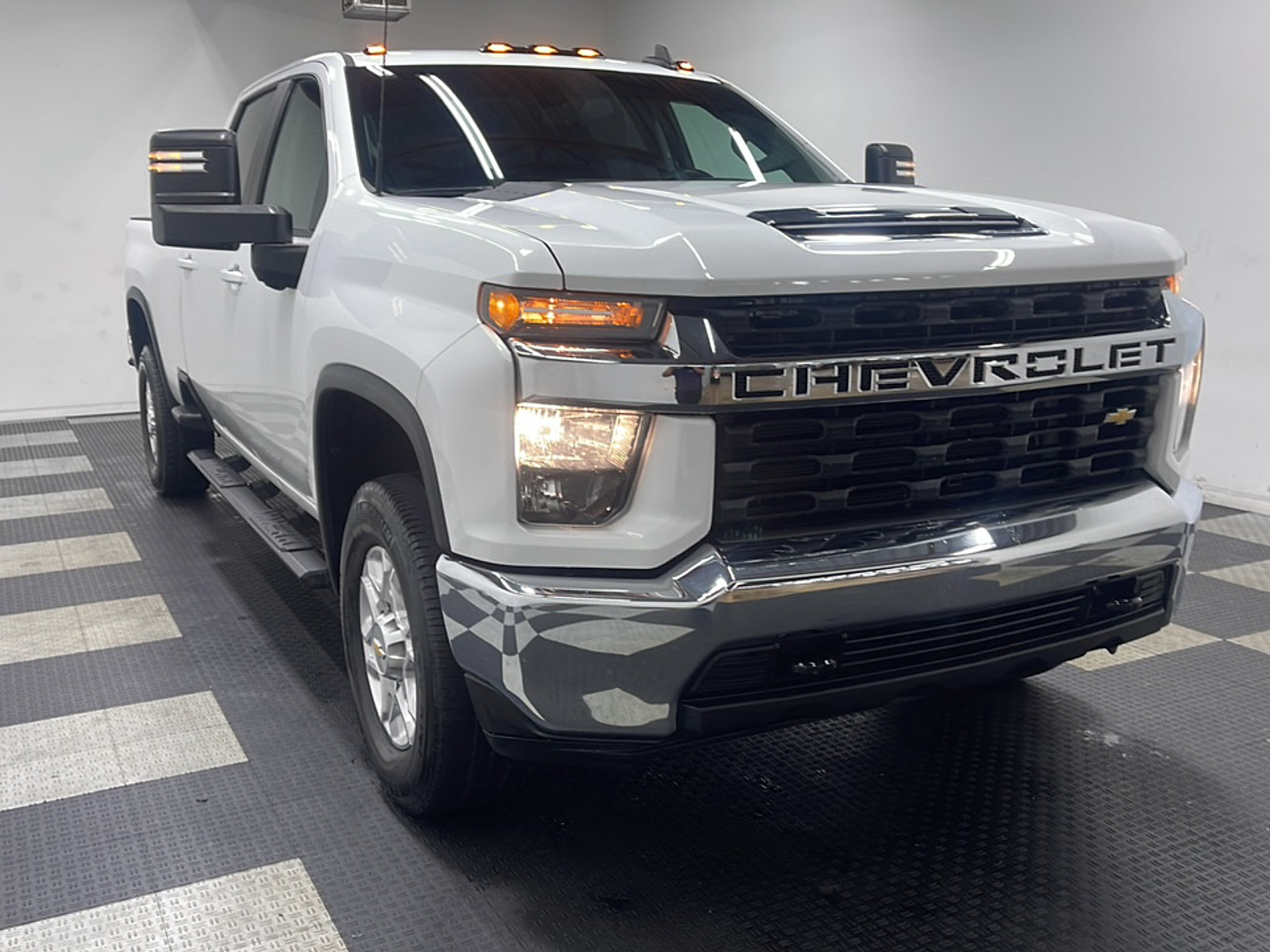 Used 2022 Chevrolet Silverado 3500 LT w/ Gooseneck/5TH Wheel Package AWD/4WD image 22