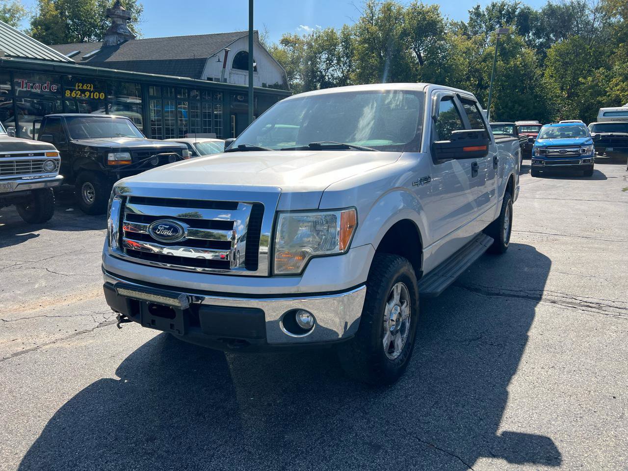 Used 2011 Ford F150 XLT w/ XLT Convenience Pkg AWD/4WD image 2