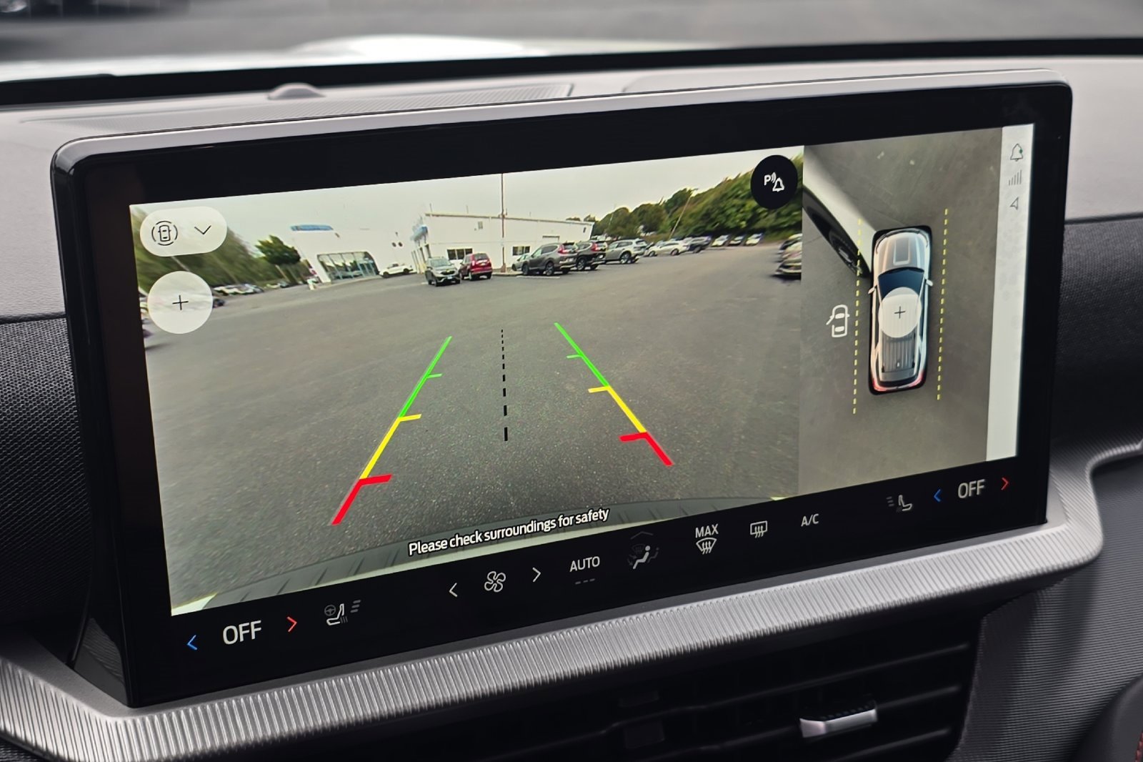 Used 2025 Ford Explorer ST-Line w/ Premium Package image 20