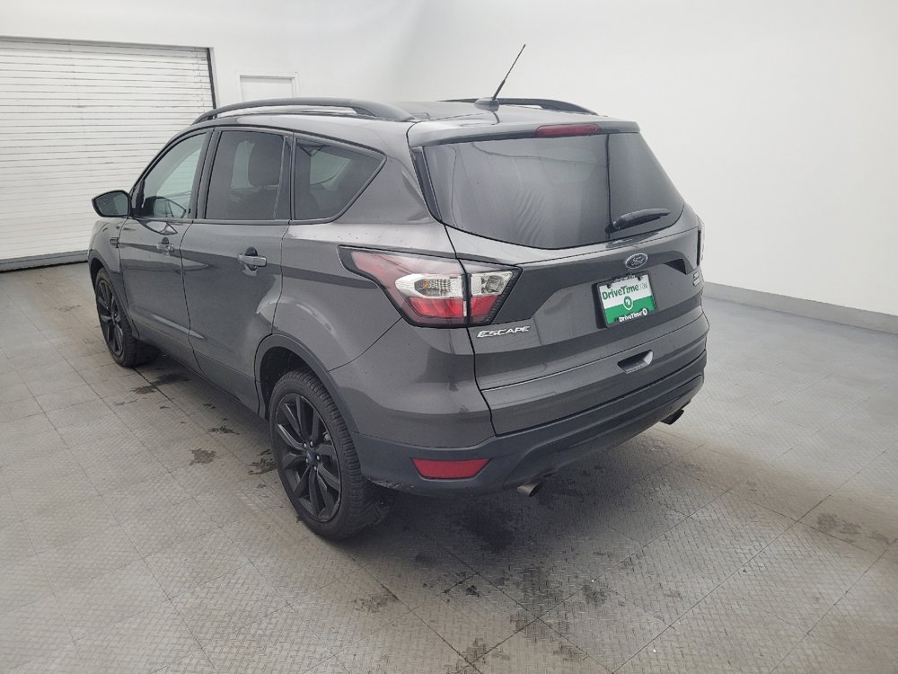 Used 2017 Ford Escape SE w/ Equipment Group 201A AWD/4WD image 5