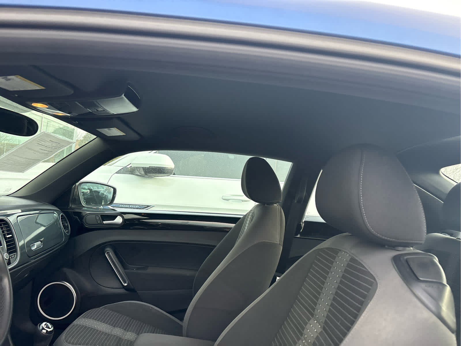 Used 2013 Volkswagen Beetle 2.0T FWD image 7