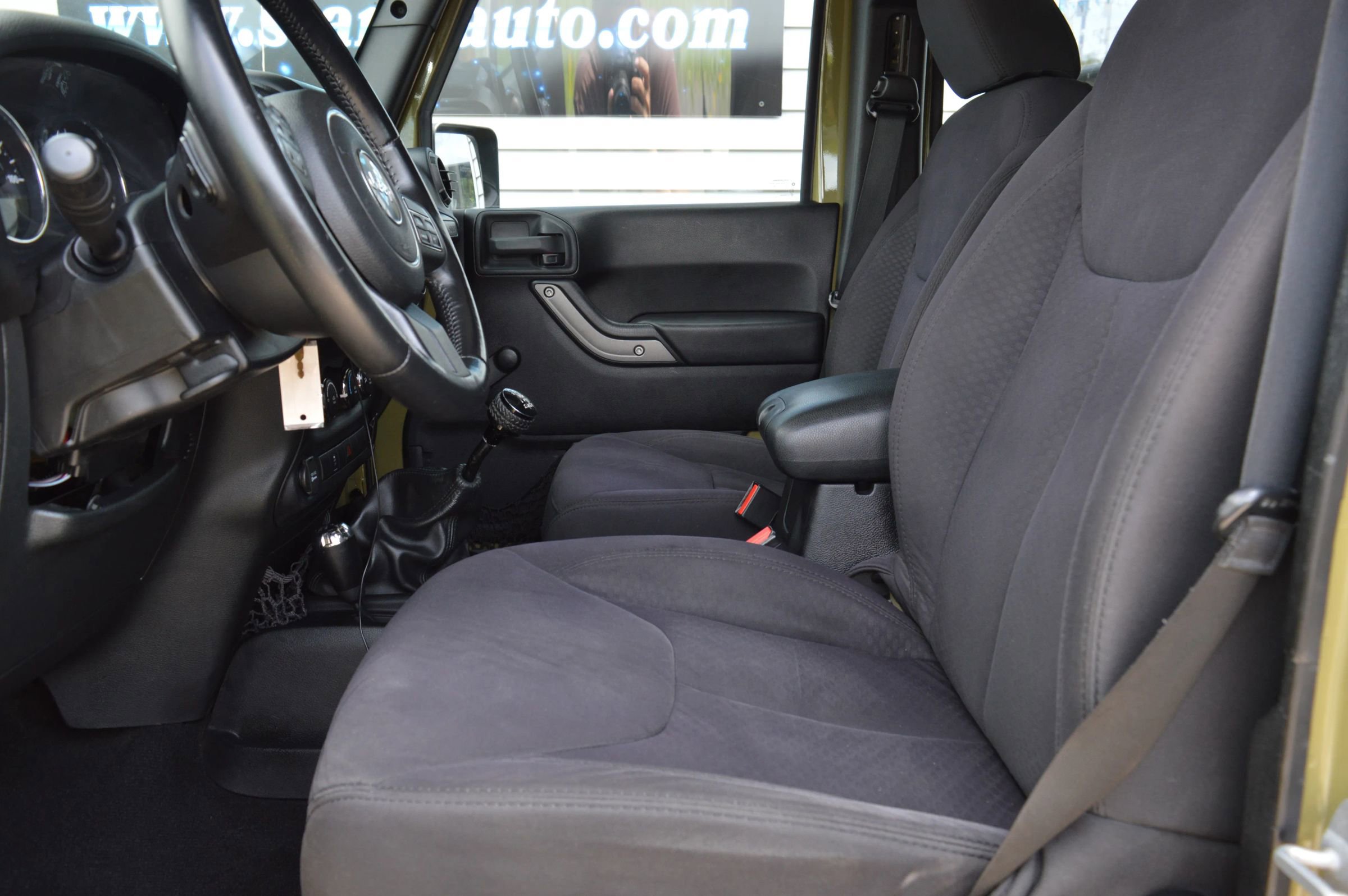 Used 2013 Jeep Wrangler Unlimited Sport w/ Connectivity Group image 12