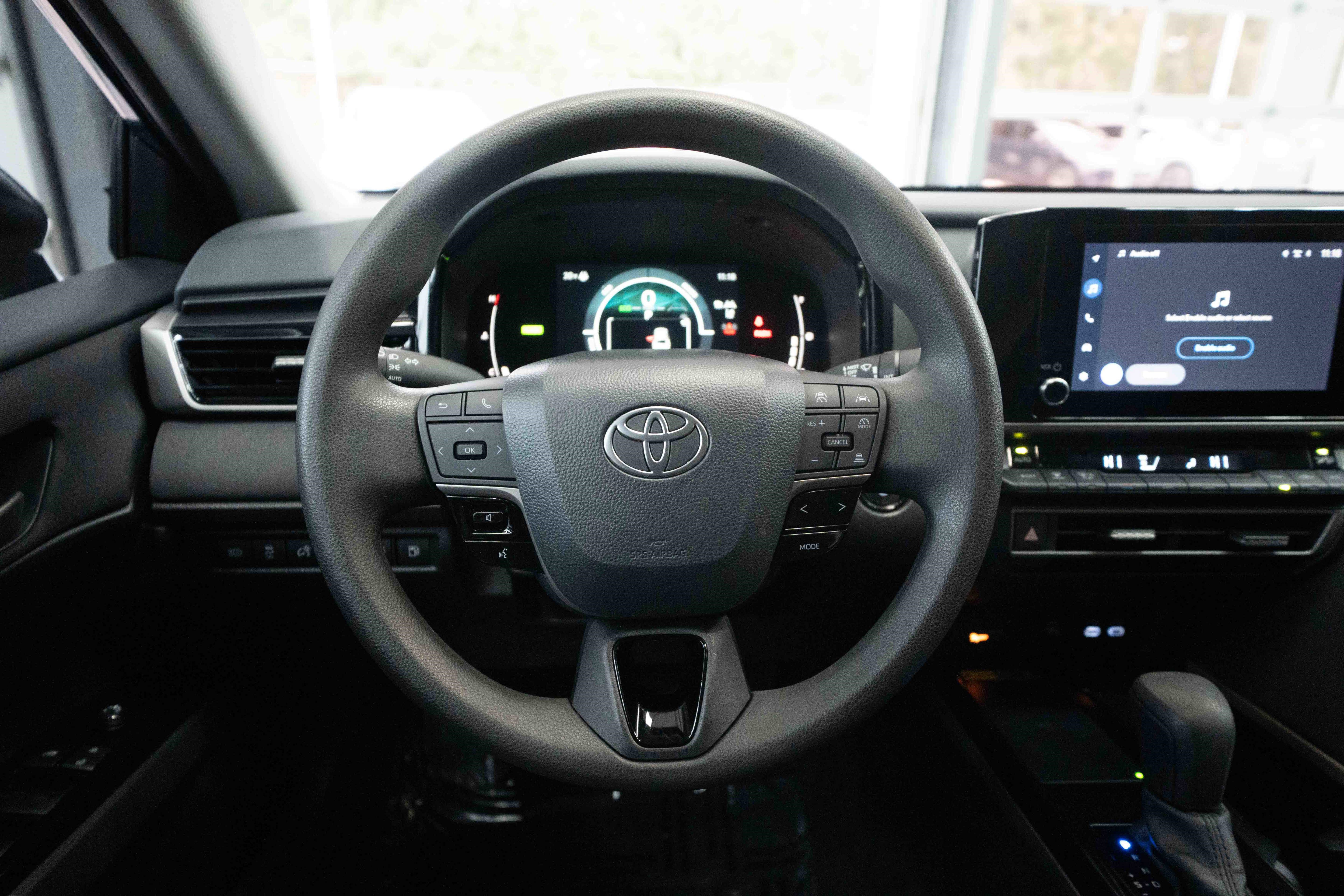 Used 2025 Toyota Camry LE image 21