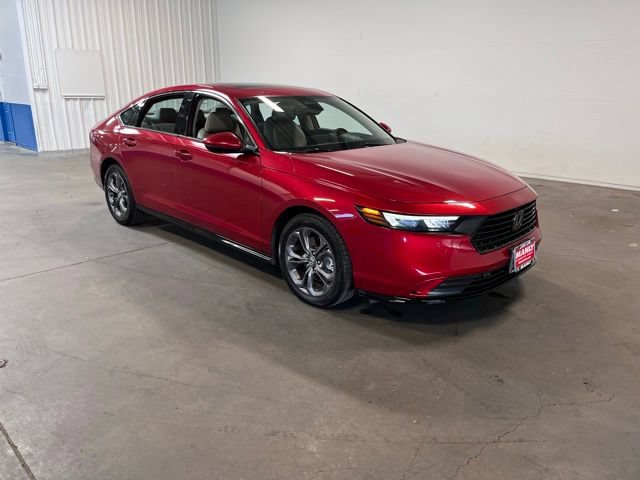Used 2023 Honda Accord EX-L image 1