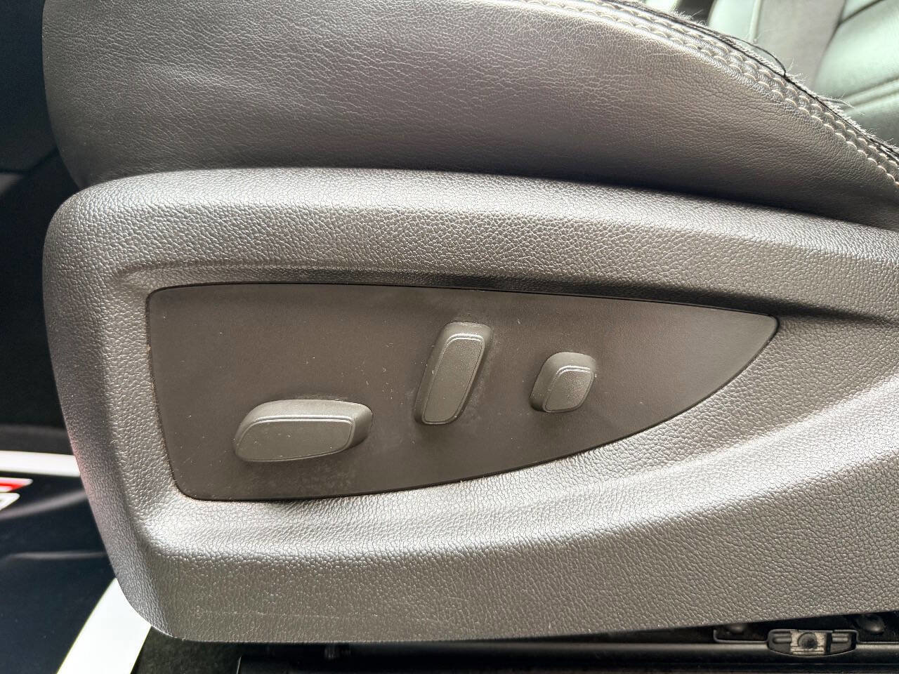 Used 2016 GMC Sierra 2500 Denali w/ Duramax Plus Package image 21