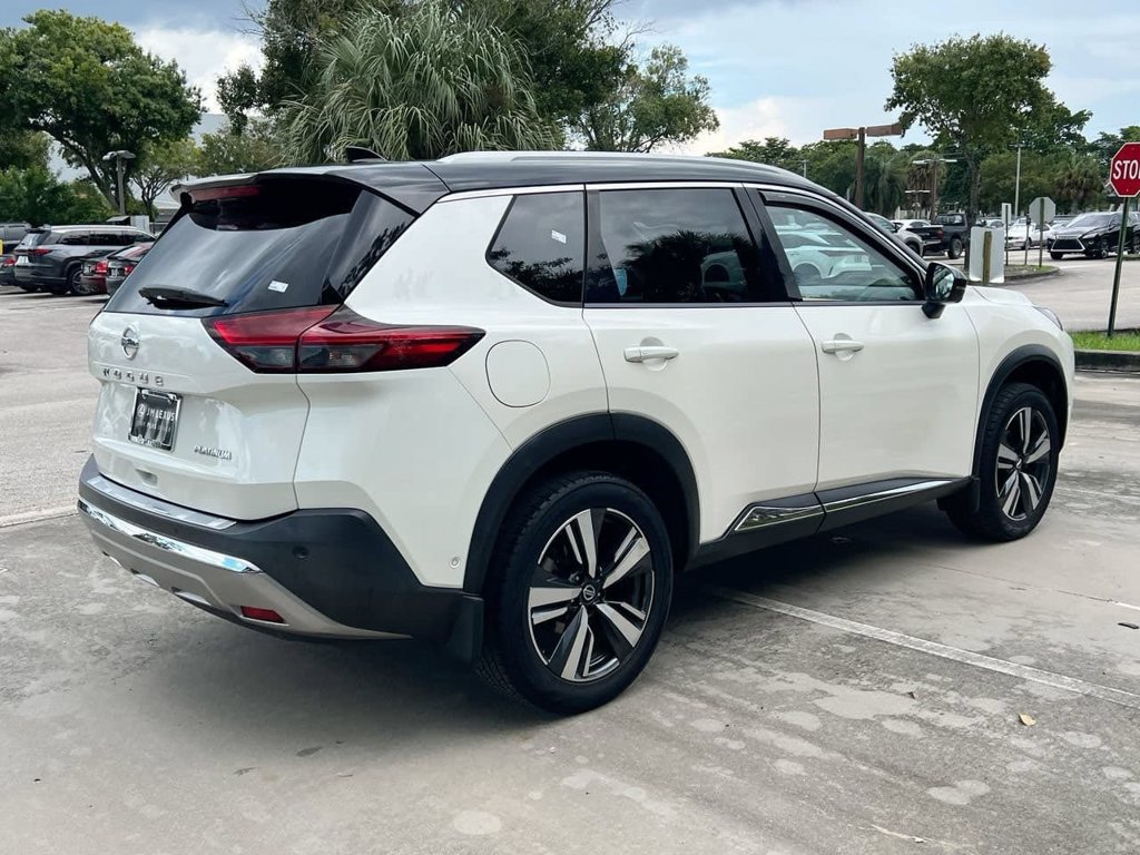 Used 2021 Nissan Rogue Platinum FWD image 7