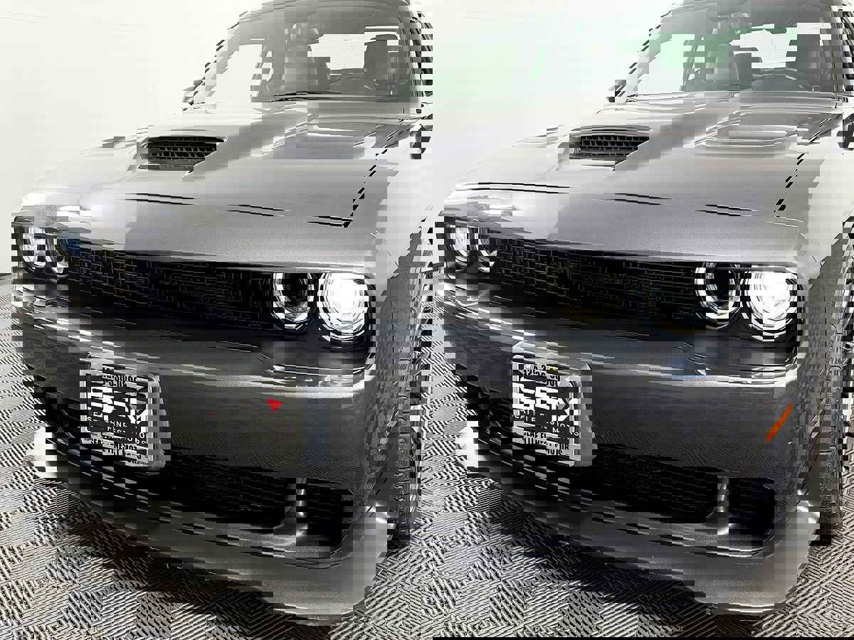 Used 2015 Dodge Challenger SRT Hellcat image 13