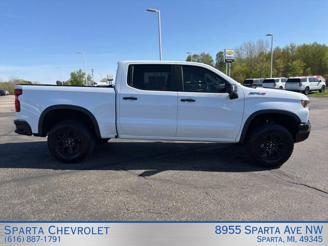 Used 2023 Chevrolet Silverado 1500 ZR2 w/ Technology Package AWD/4WD image 2