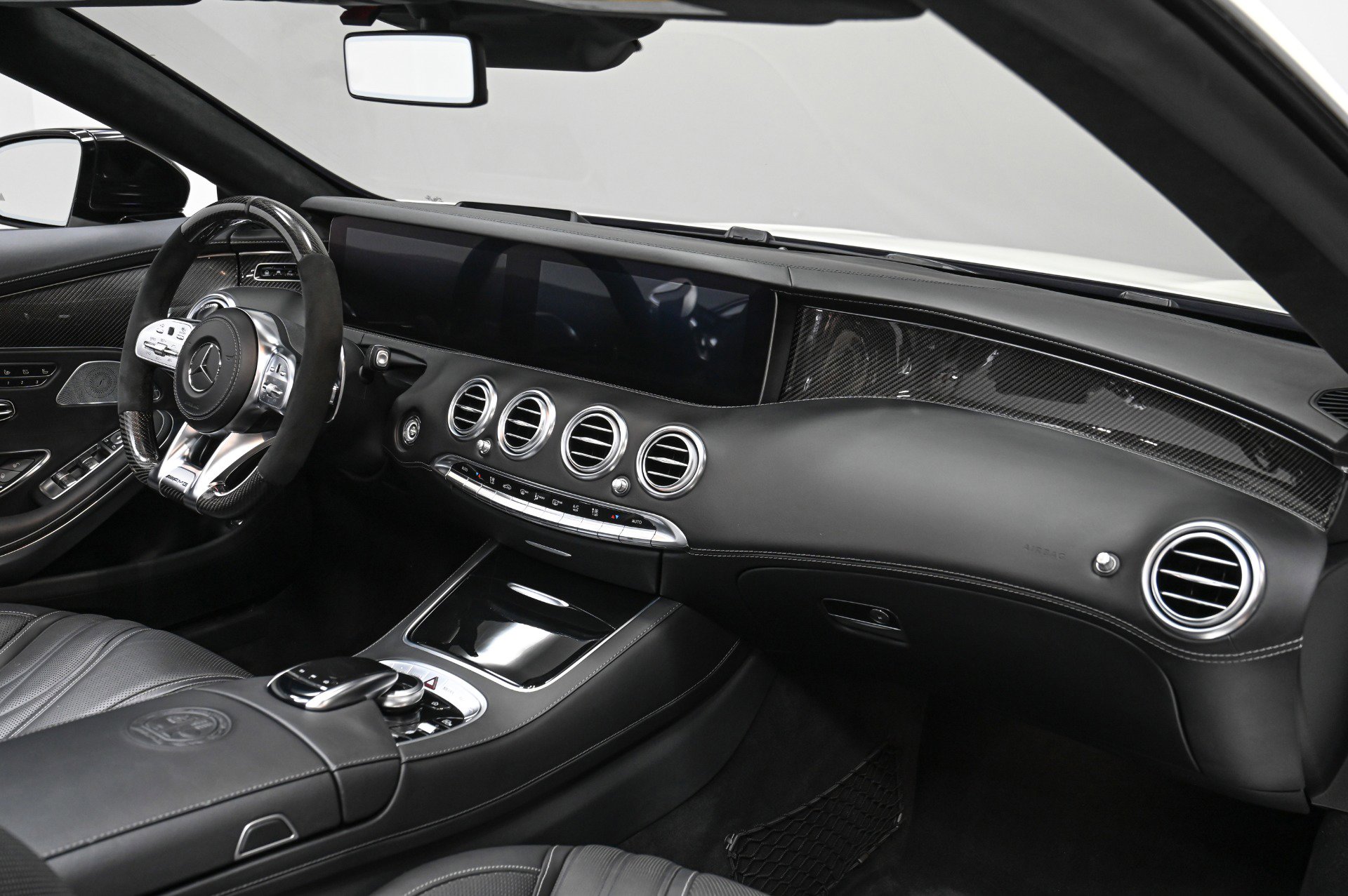 Used 2019 Mercedes-Benz S 63 AMG 4MATIC Cabriolet w/ Driver Assistance Package image 34
