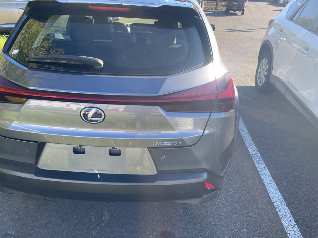 Used 2019 Lexus UX 250h w/ Accessory Package AWD/4WD image 28