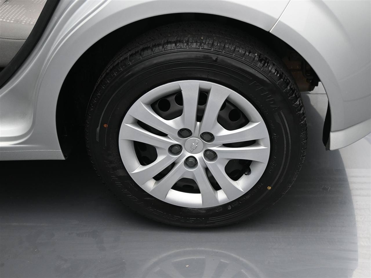 Used 2020 Chevrolet Sonic LT FWD image 20
