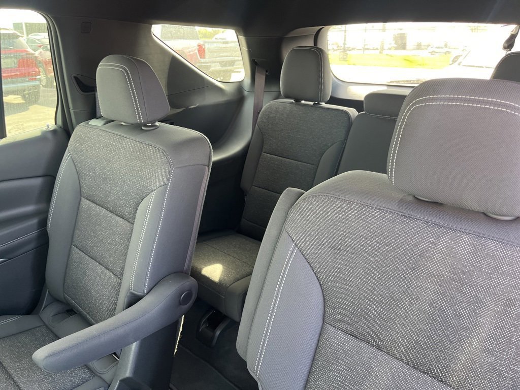 New 2025 Chevrolet Traverse LT w/ Midnight/Sport Edition image 14
