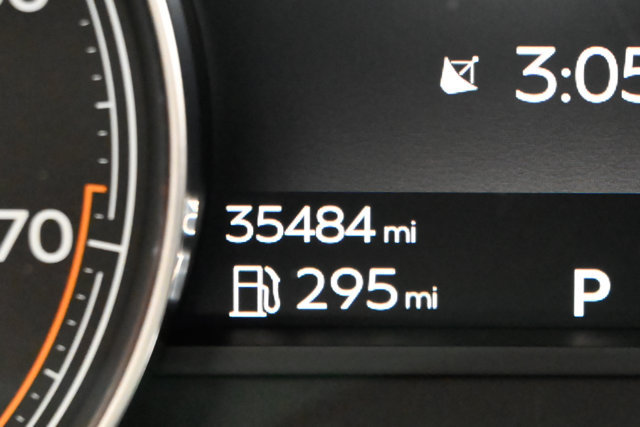 Used 2019 Bentley Bentayga AWD/4WD image 80