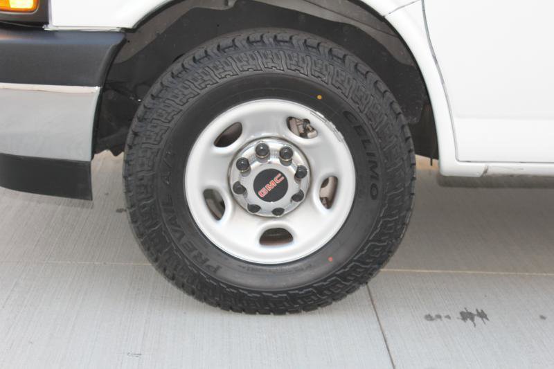 Used 2022 GMC Savana 2500 G2500 Cargo Van w/ Driver Convenience Package image 33