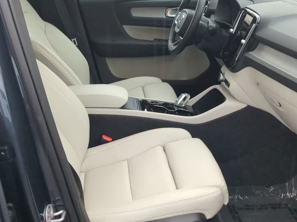 Certified 2026 Volvo XC40 B5 Ultra w/ Protection Package Premier AWD/4WD image 20