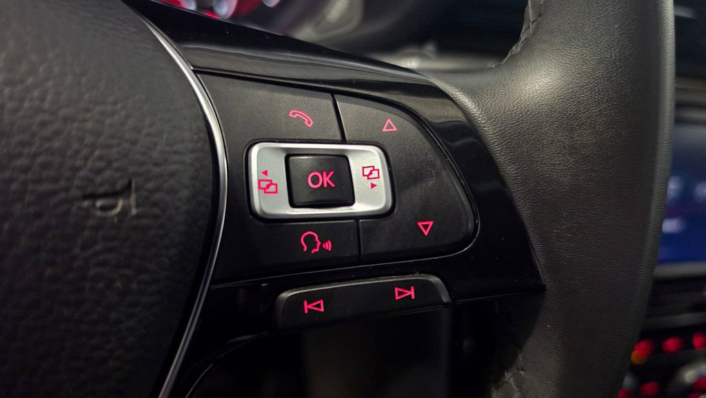 Used 2022 Volkswagen Passat 2.0T FWD image 24