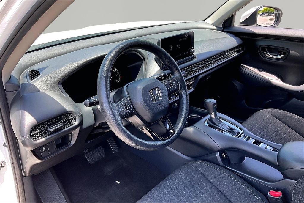 Used 2023 Honda HR-V LX image 14