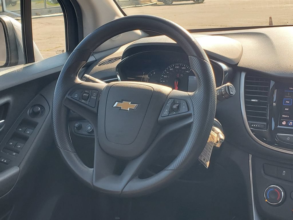 Used 2020 Chevrolet Trax LS w/ Tint and Cruise Package AWD/4WD image 23