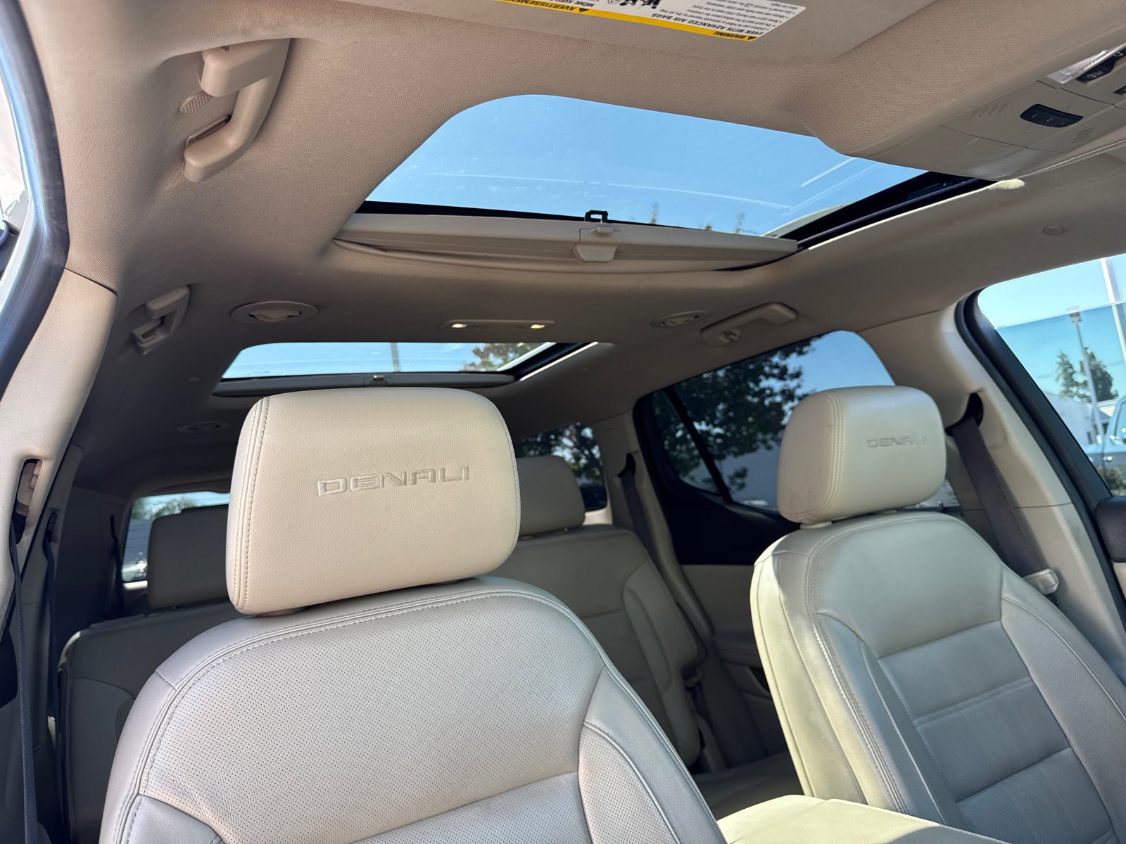 Certified 2017 GMC Acadia Denali w/ Technology Package FWD image 17
