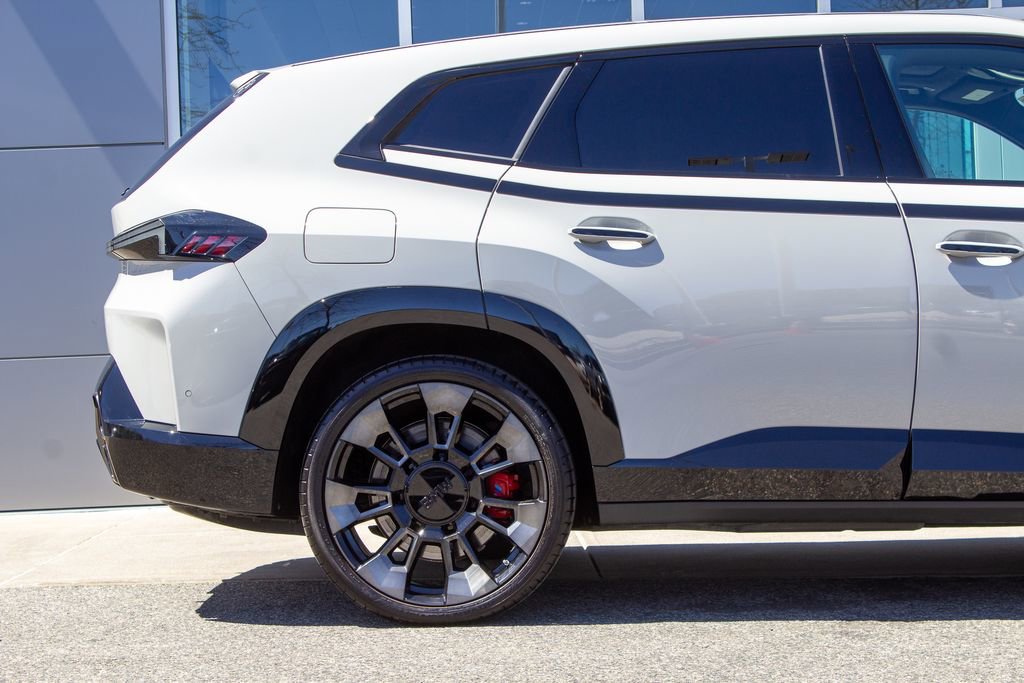 Used 2025 BMW XM AWD/4WD image 6