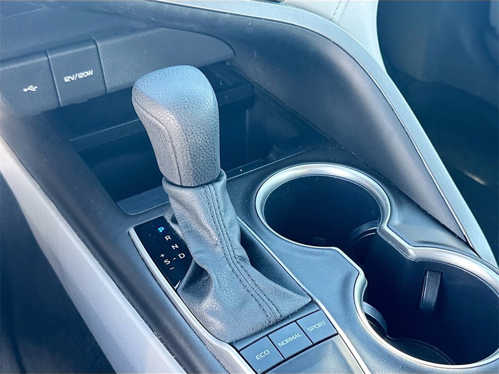Used 2024 Toyota Camry LE image 18