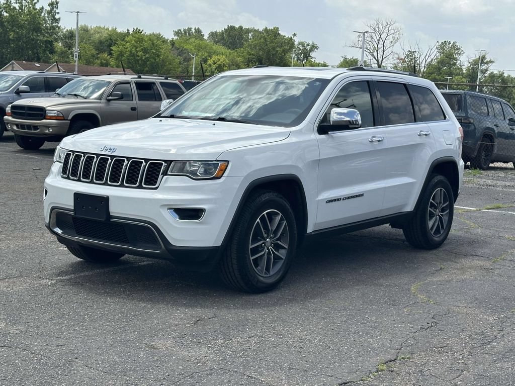 Used 2017 Jeep Grand Cherokee Limited w/ Trailer Tow Group IV AWD/4WD image 7