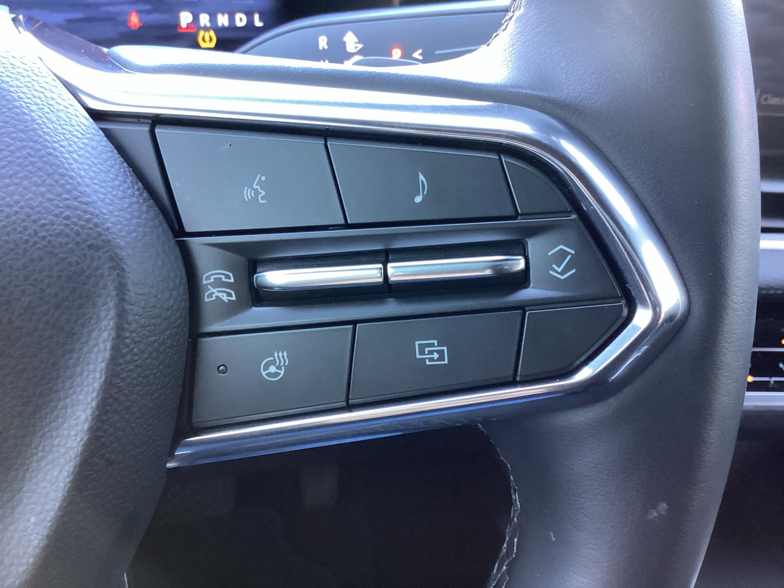 Used 2025 Chevrolet Equinox LT w/ Safety and Technology Package image 19