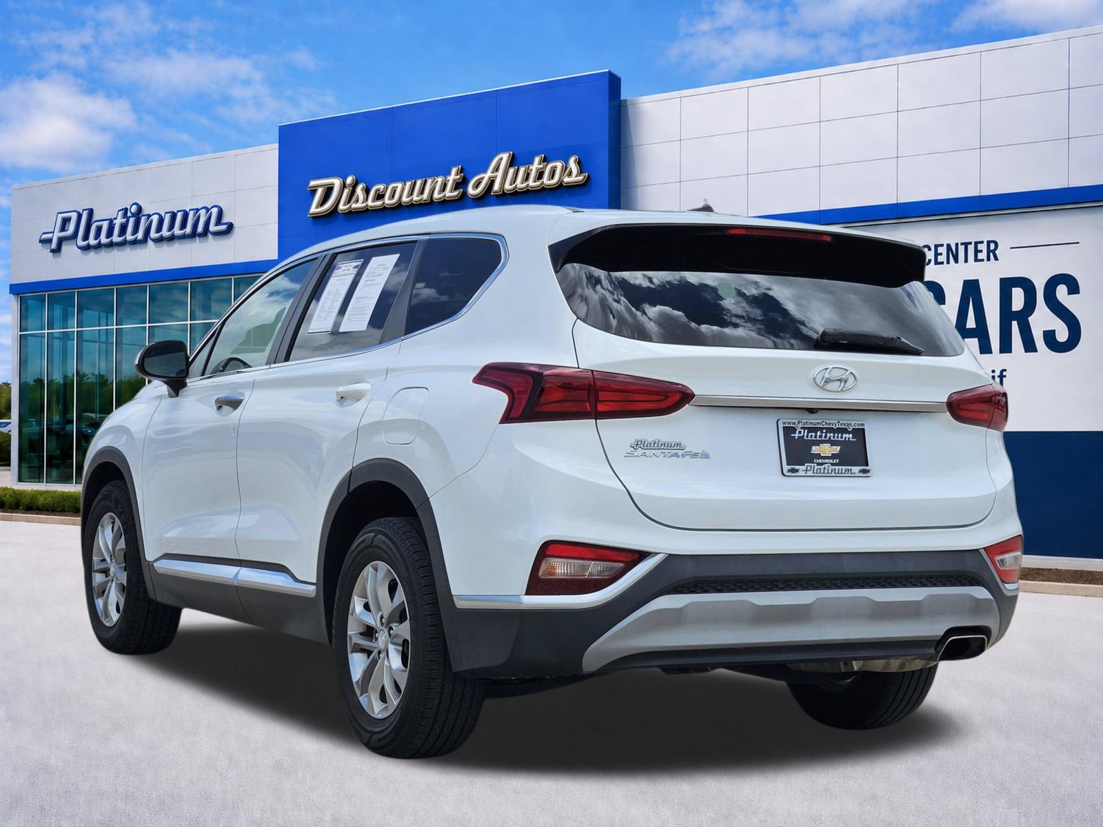 Used 2019 Hyundai Santa Fe SE FWD image 4