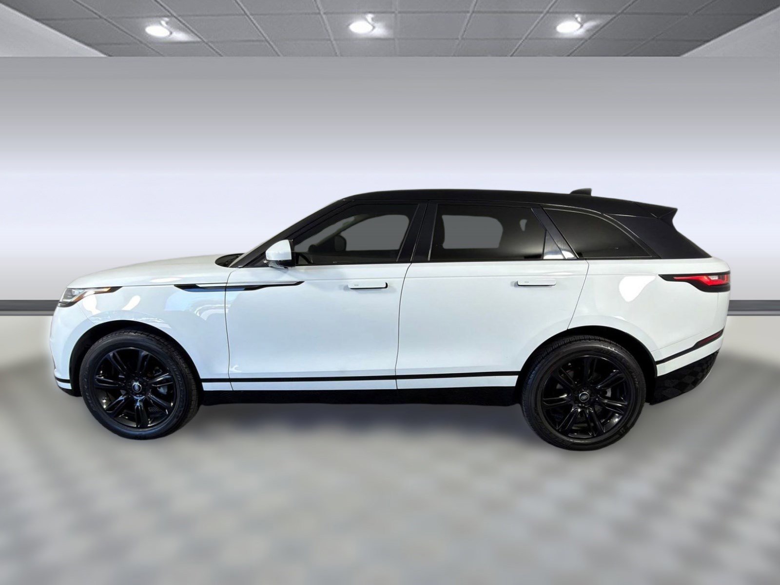 Used 2020 Land Rover Range Rover Velar S image 2