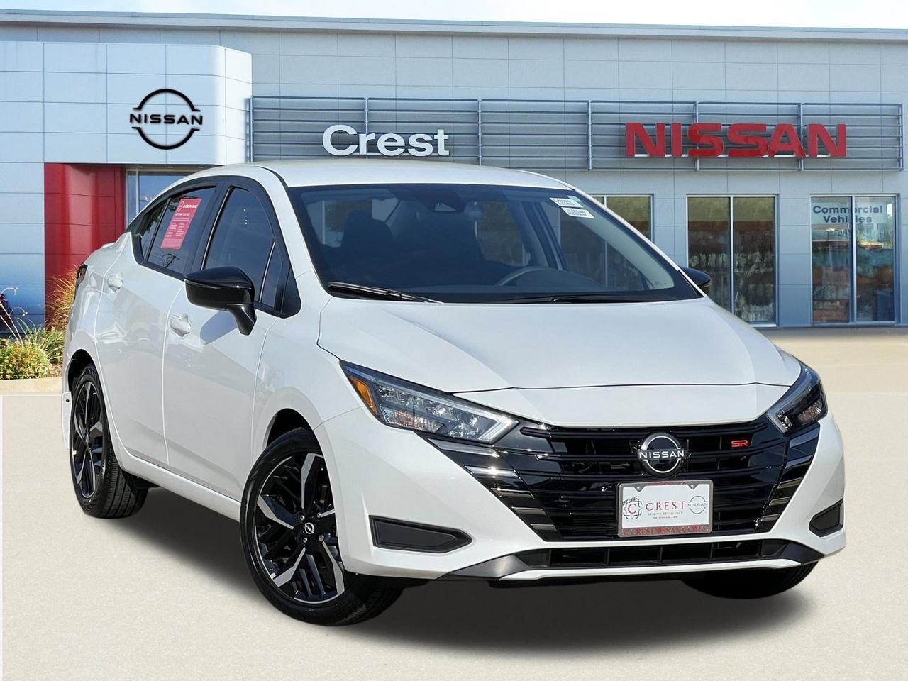 Certified 2025 Nissan Versa SR w/ Trunk Package FWD image 1