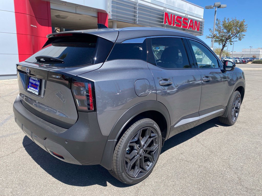 New 2027 Nissan Kicks SR w/ SR Premium Package FWD image 7