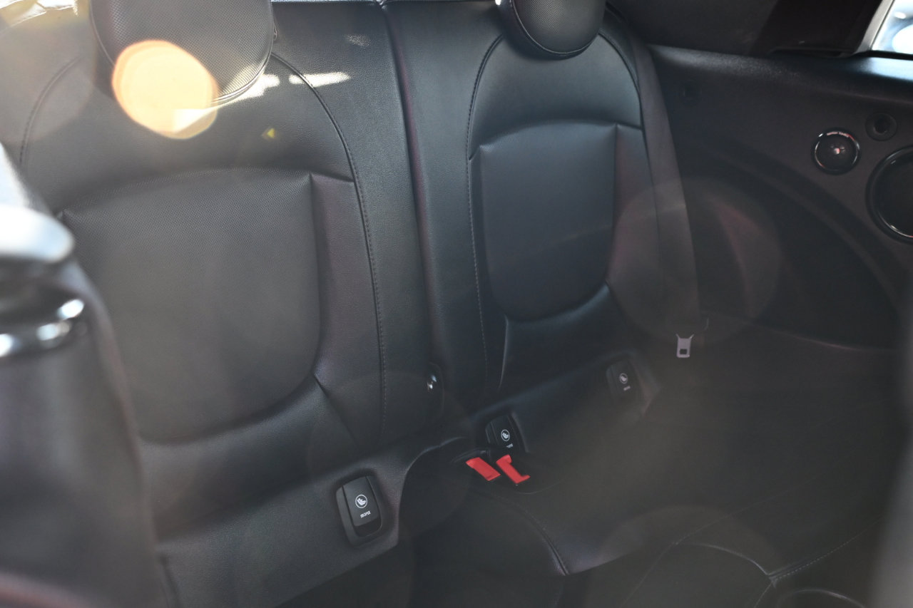 Used 2018 MINI Cooper Convertible image 26