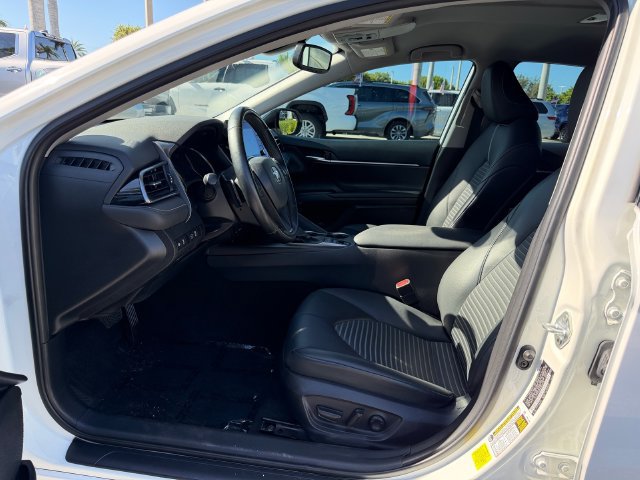 Certified 2022 Toyota Camry SE w/ Convenience Package FWD image 10