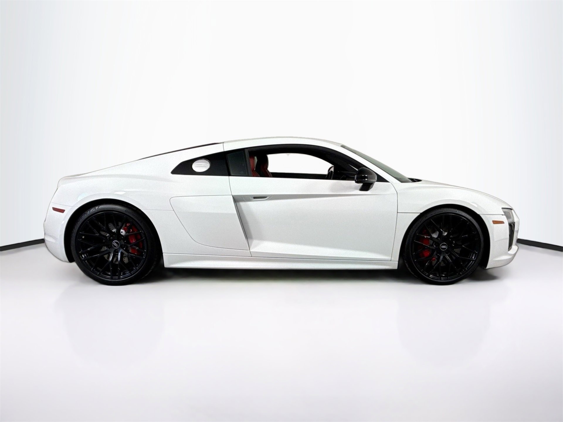 Used 2018 Audi R8 V10 w/ Premium Package image 8