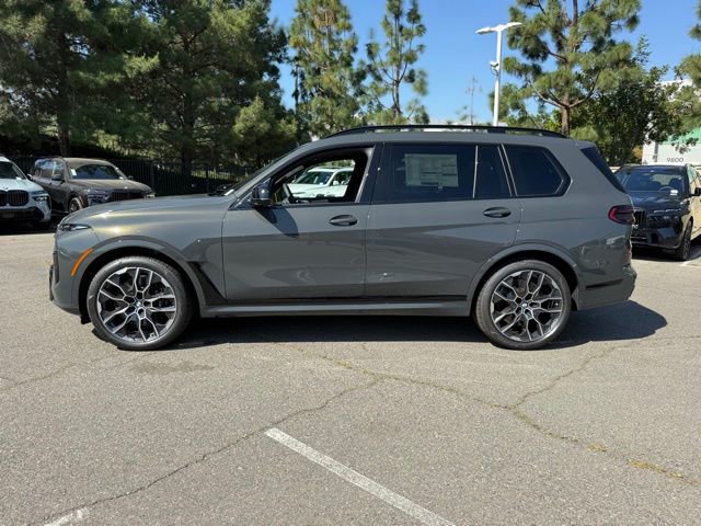 New 2026 BMW X7 M60i image 13