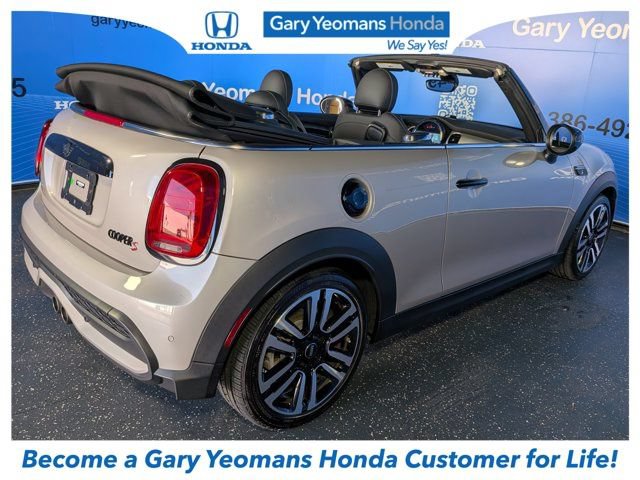 Used 2023 MINI Cooper S FWD image 1