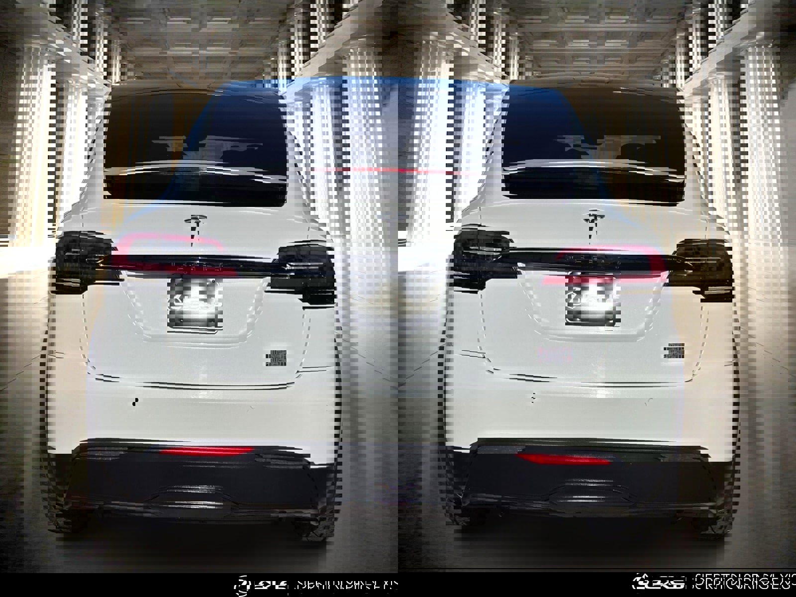 Used 2022 Tesla Model X Plaid image 6