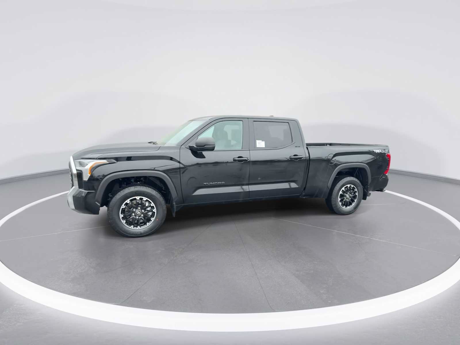 New 2025 Toyota Tundra SR5 w/ TRD Off-Road Package AWD/4WD image 4