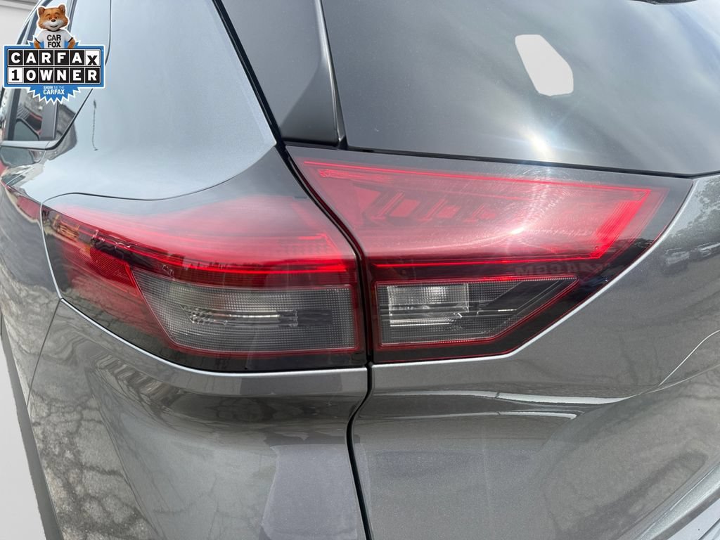 Certified 2026 Nissan Rogue SV AWD/4WD image 21