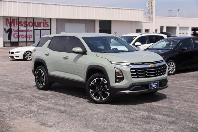 Used 2026 Chevrolet Equinox LT w/ Convenience Package II AWD/4WD image 2