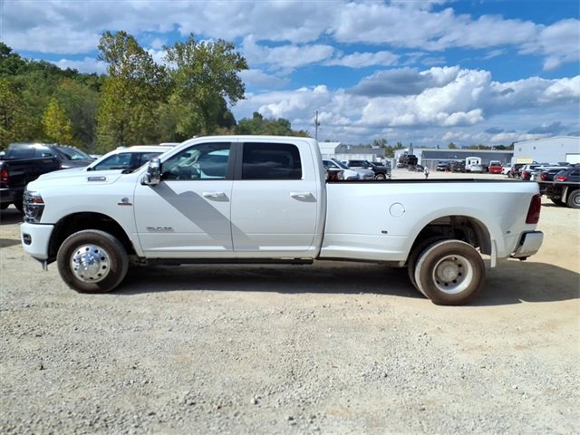 New 2026 RAM 3500 Laramie image 2