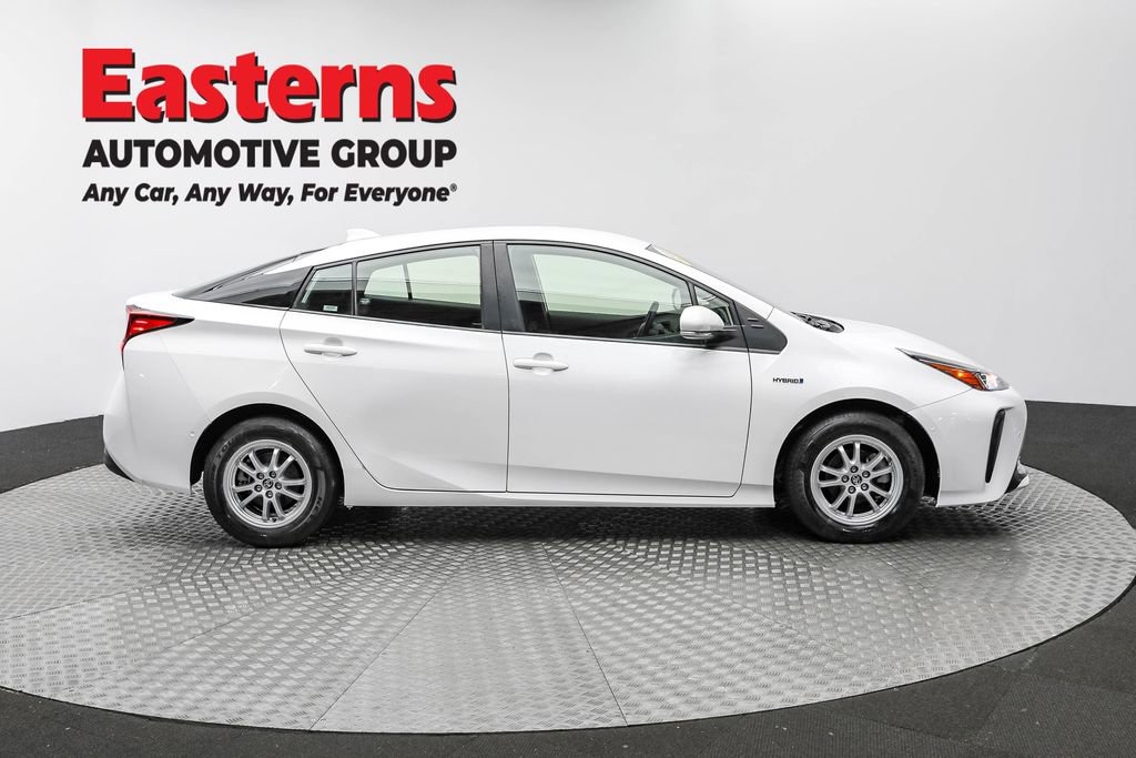 Used 2022 Toyota Prius LE image 4